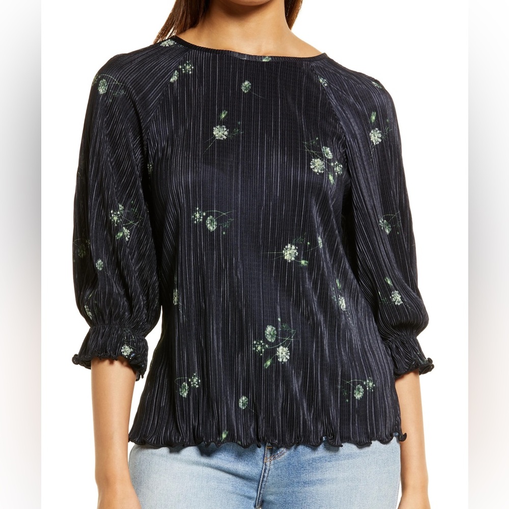 Halogen printed plisse top